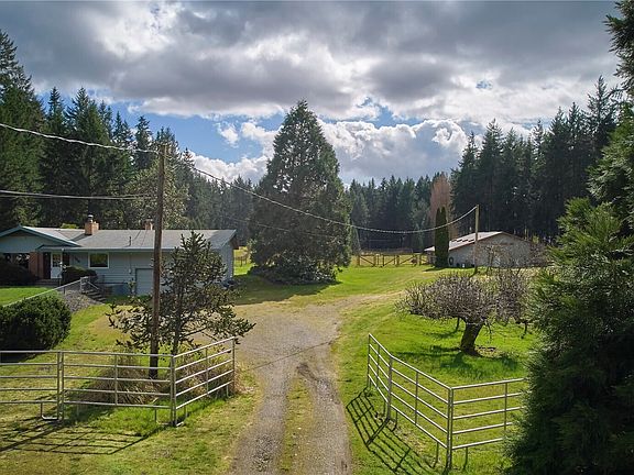 3rd image of 1858 SE Cedar Road