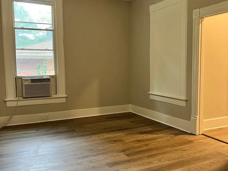 317 S Maple Ave — Photo 6