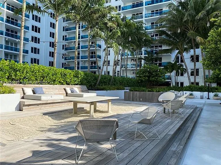 2301 Collins Avenue Cu #636 — Photo 27