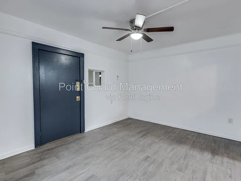 1318 N Robinson Ave — Photo 40