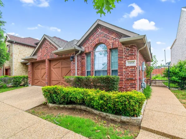 1055 Kaylie St, Grand Prairie, TX 75052