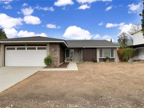 265 W Campus View Dr, Riverside, CA 92507