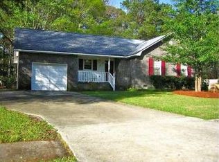110 Chesapeake Ln, Goose Creek, SC 29445
