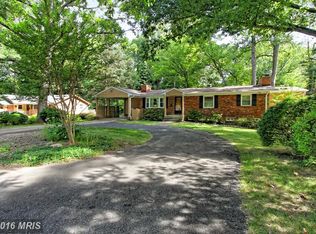 5215 Old Dominion Dr, Arlington, VA 22207
