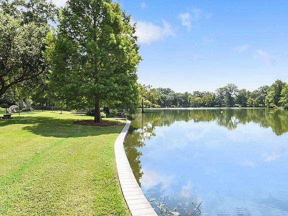 5th image of 537 Beaullieu Dr
