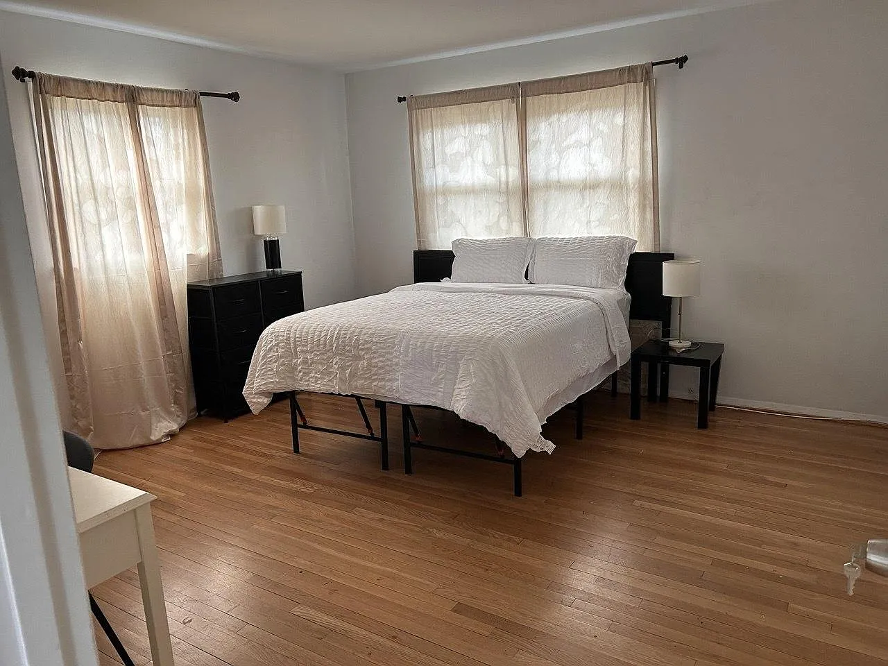 4 bed, 3.0 bath, 2450 sqft, $1,477 — Photo 1