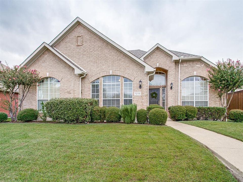 1st image of 7210 Sand Pine Dr
