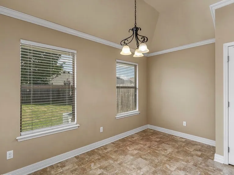 3826 Pickering Pass Dr — Photo 18