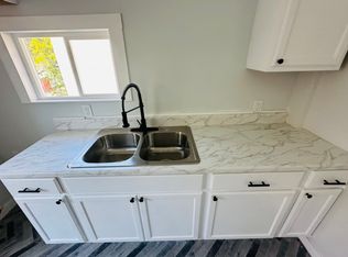 831 N Chestnut St #2, Lansing, MI 48906