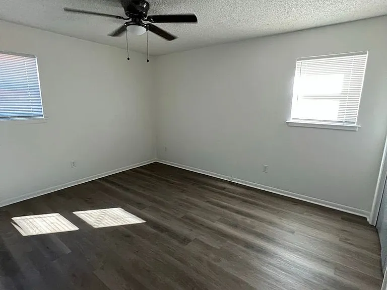 113 Shalimar Dr — Photo 6