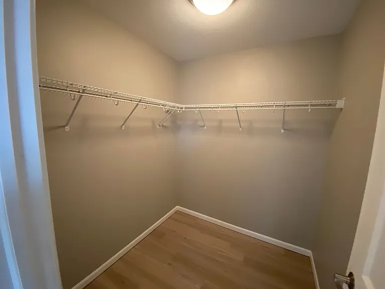 808 E Lincoln Ave — Photo 7