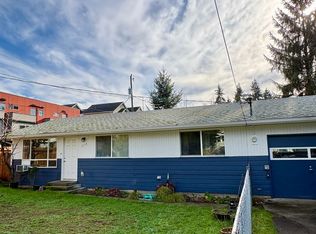 2119 SW Cloverdale St, Seattle, WA 98106