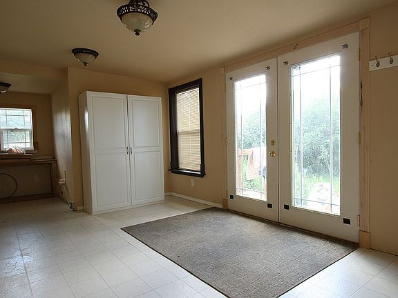 Laundry/Mudroom