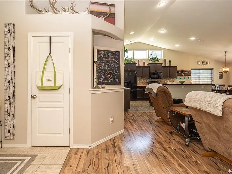 512 S Trillium Way — Photo 5