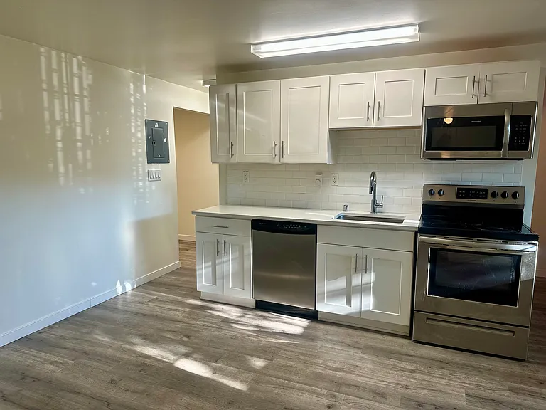 2437 NW 57th St #2 — Photo 3