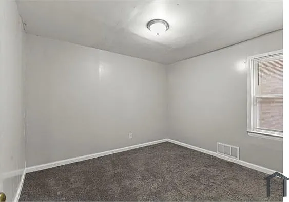 4268 Cortland St #2 — Photo 14