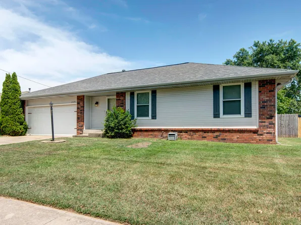 2120 S Golden Avenue, Springfield, MO 65807