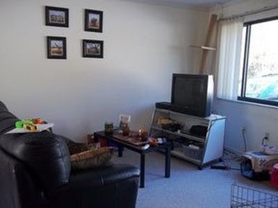 8 Briar Hill Rd, Charleston, WV, 25314