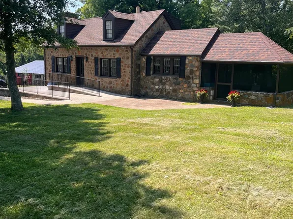 3860 S Amherst Hwy, Madison Heights, VA 24572