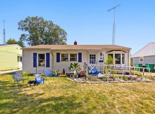 904 Cypress Ln, Joliet, IL 60435