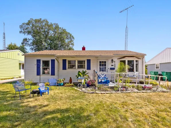 904 Cypress Ln, Joliet, IL 60435