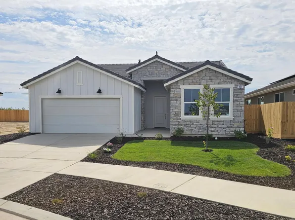 461 S Barcus Ave, Kerman, CA 93630