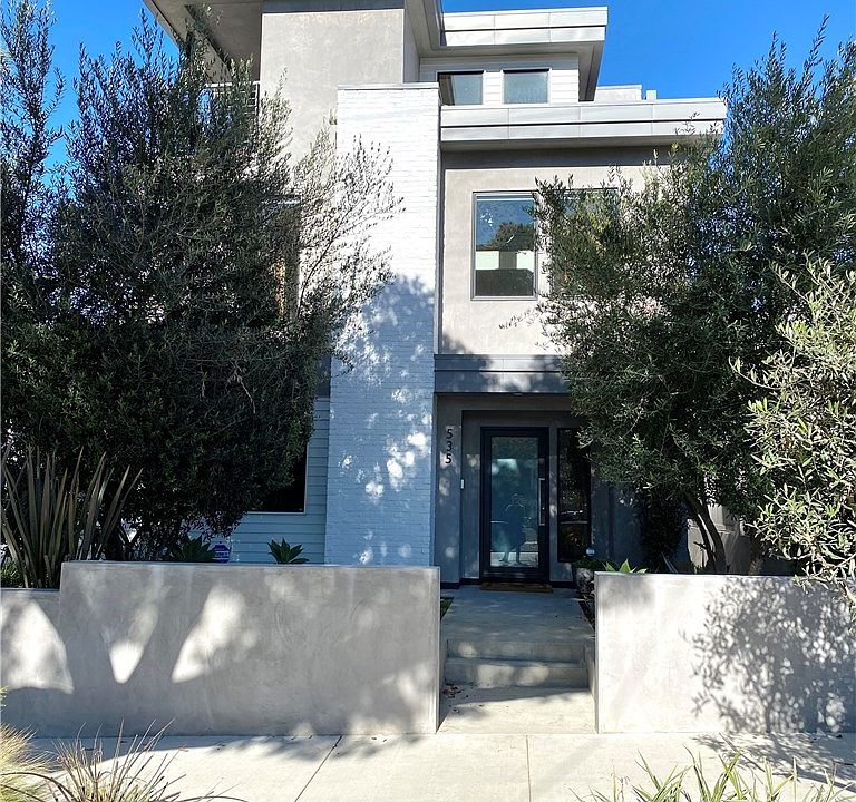 1st image of 535 Avenue C #B