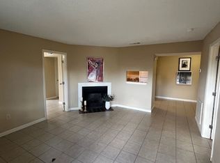 843hm, Baton Rouge, LA 70816