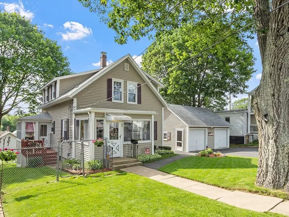 40 Robillard St, Gardner, MA 01440