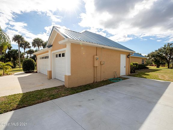 5th image of 5105 Mallard Lakes Ct