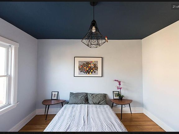 4th image of 2239 W Argyle St #2