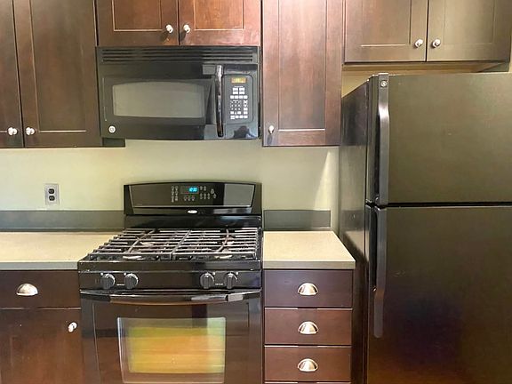 2nd image of 73 Hoyle St APT 3