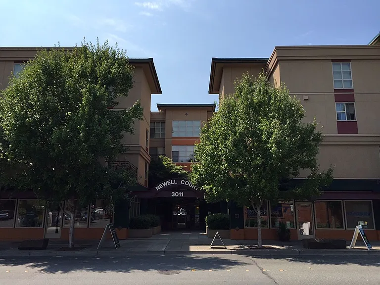 Newell Court Apartments, downtown Mercer Island — Photo 50
