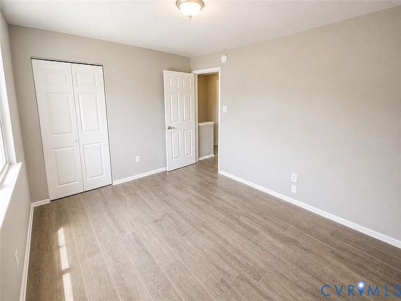 2nd image of 1319 Minefee St