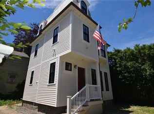 24 2nd St #2, Newport, RI 02840