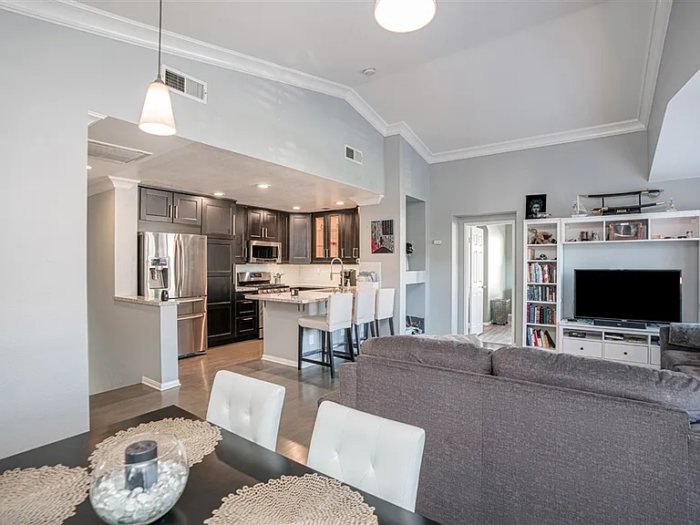 1276 El Cortez Ct — Photo 11