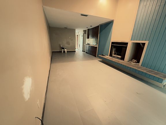 3rd image of 3136 Tyndall Dr #3136