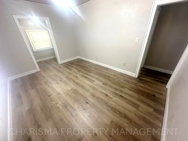 GEPC Properties Plex — Photo 17