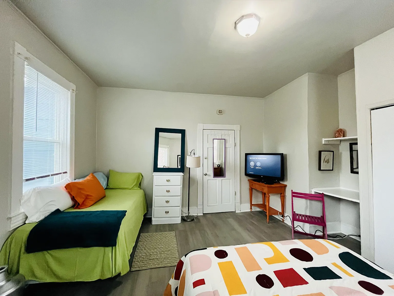 4 bed, 2.0 bath, 3294 sqft, $1,027 — Photo 3