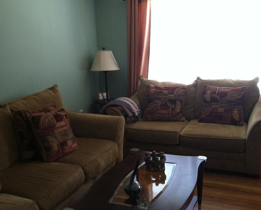 2nd image of 12 Lakeview Ter