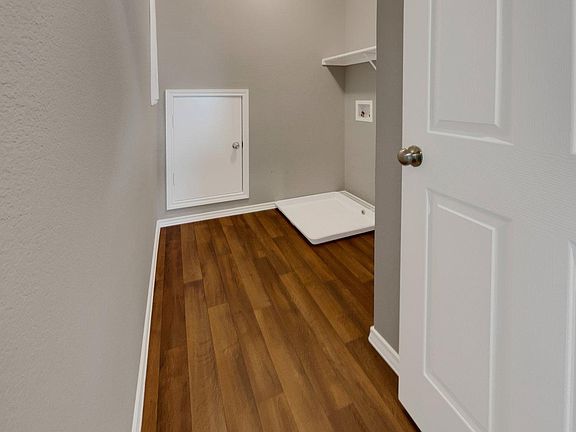 3rd image of 1429 Trace Dr #11