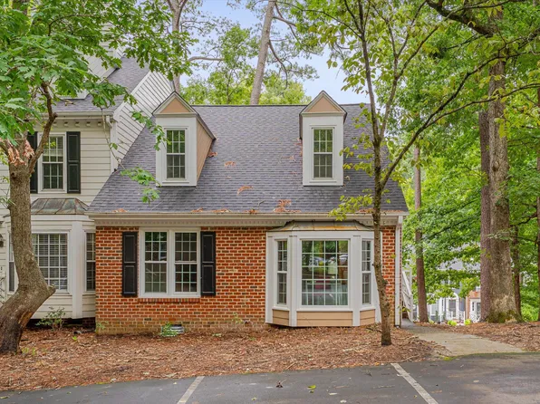 4600 Hamptonshire Dr, Raleigh, NC 27613