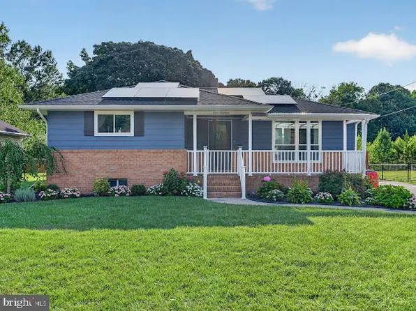 318 S Johnson St, Penns Grove, NJ 08069
