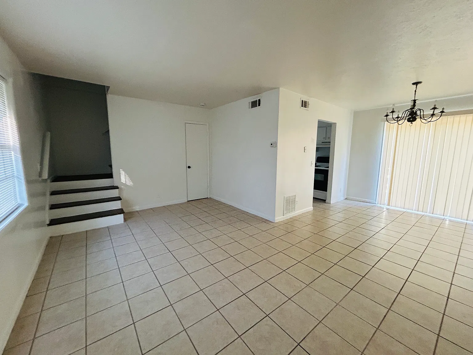 2 bed, $1,150 — Photo 2