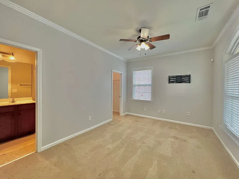1948 Winpole Ln — Photo 37