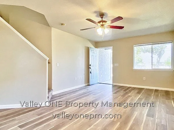 2 bed, 1.5 bath, 1100 sqft, $2,185 — Photo 3