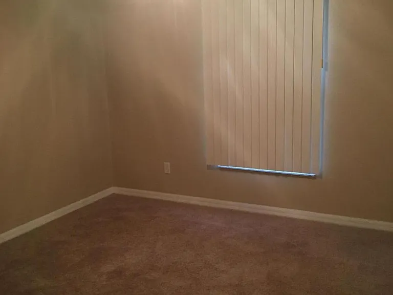 154 Bamboo Ave SE — Photo 8