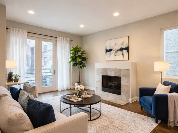 3018 W Jackson Blvd APT 1, Chicago, IL 60612