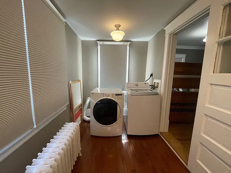 4453 York Ave S — Photo 14