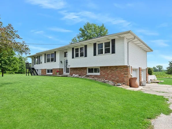 705 Collins Ln, East Peoria, IL 61611